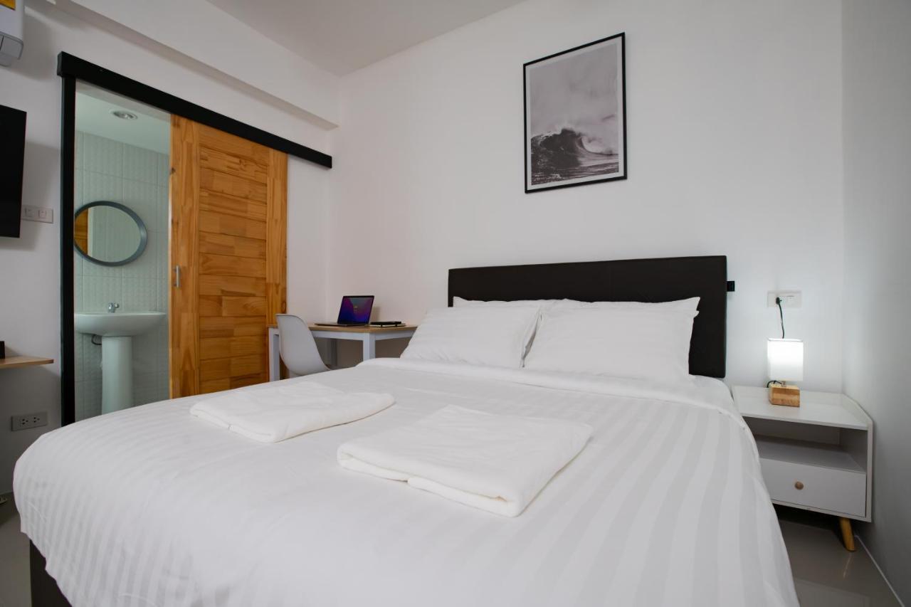 Laewan Guesthouse Baan Tai Esterno foto
